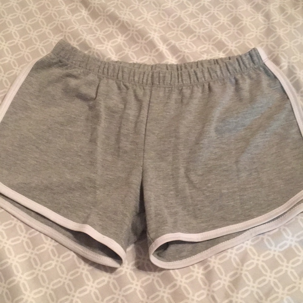 grey shorts in S
